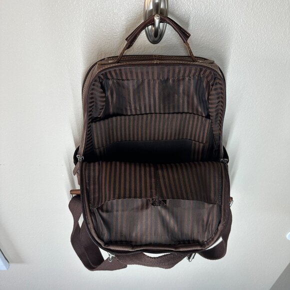 Jack Georges Voyager Unisex Buffalo Leather Compact Convertible Backpack - Picture 3 of 8